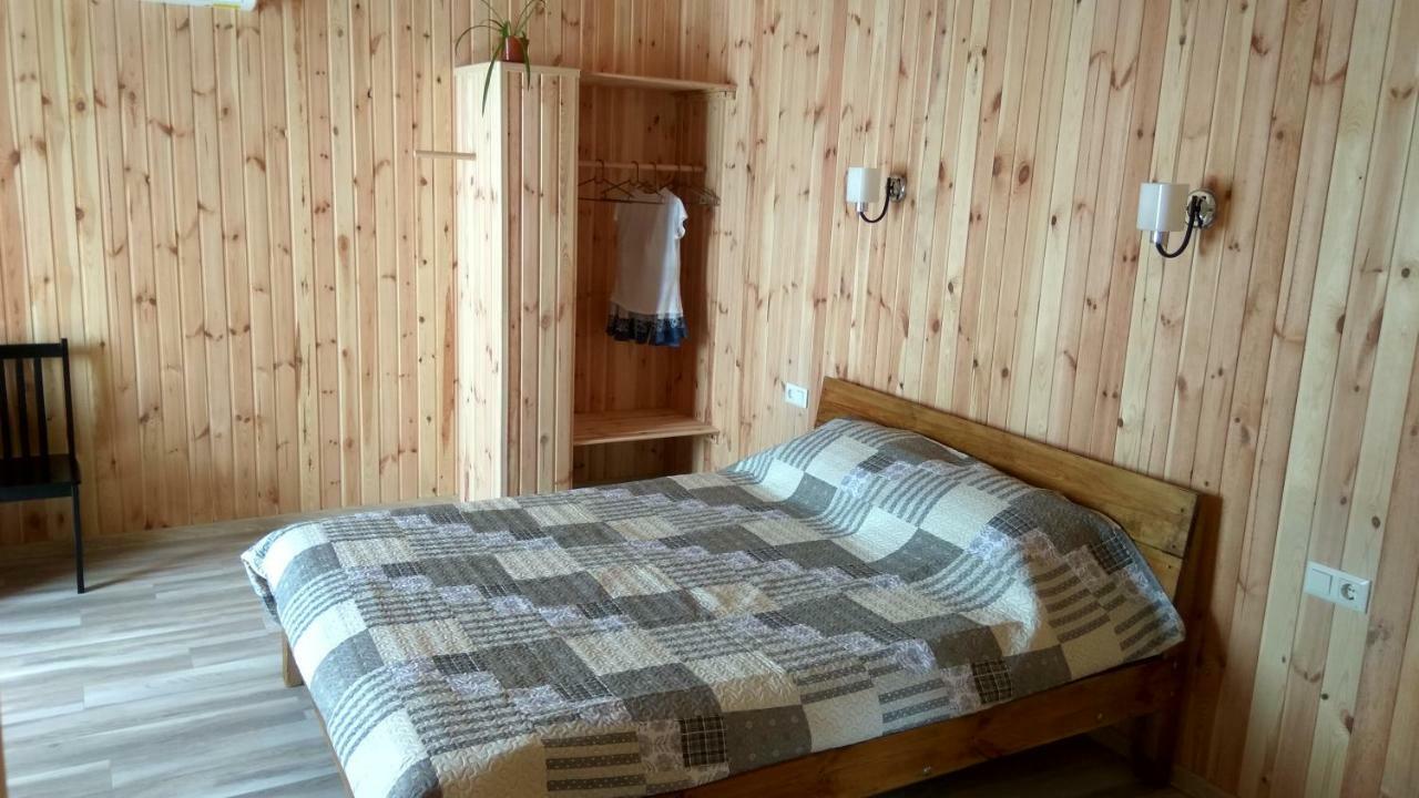 Hotel Eco House Czarnomorsk Zewnętrze zdjęcie