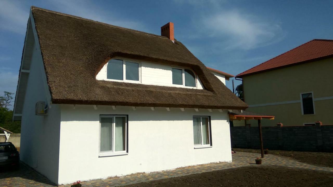 Hotel Eco House Czarnomorsk Zewnętrze zdjęcie