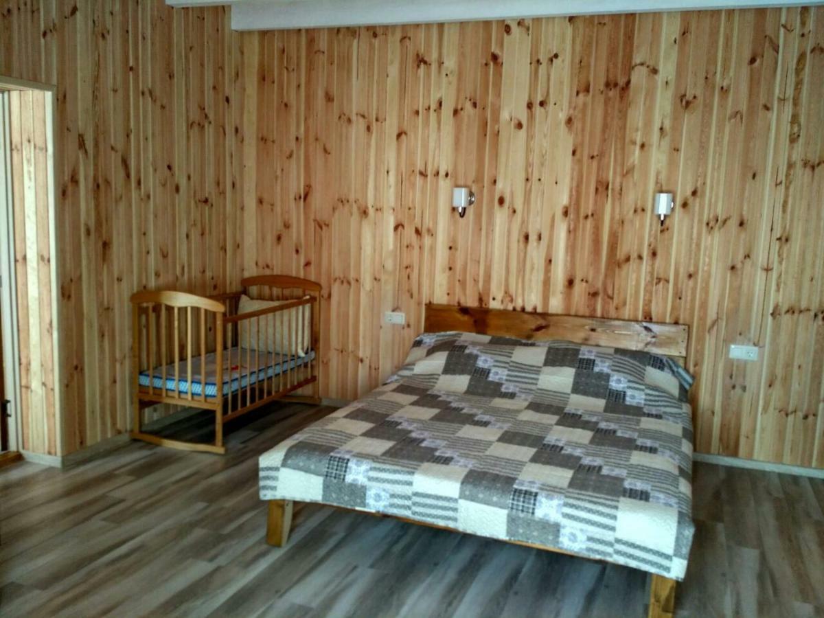Hotel Eco House Czarnomorsk Zewnętrze zdjęcie
