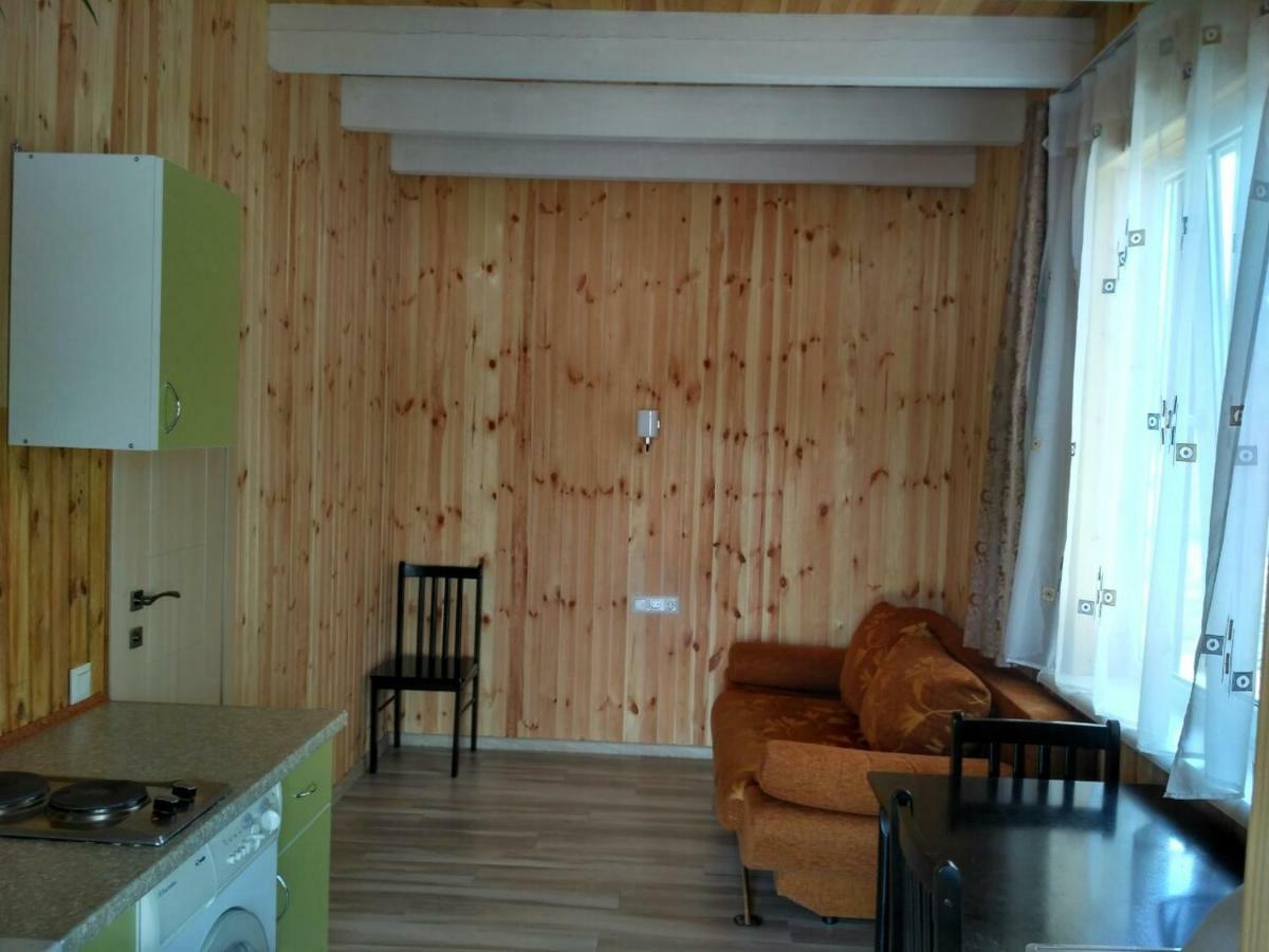 Hotel Eco House Czarnomorsk Zewnętrze zdjęcie